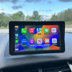 Charger l'image dans la galerie, CarPlay™ | Profitez d'un divertissement enrichi, et d'une conduite plus sûre
